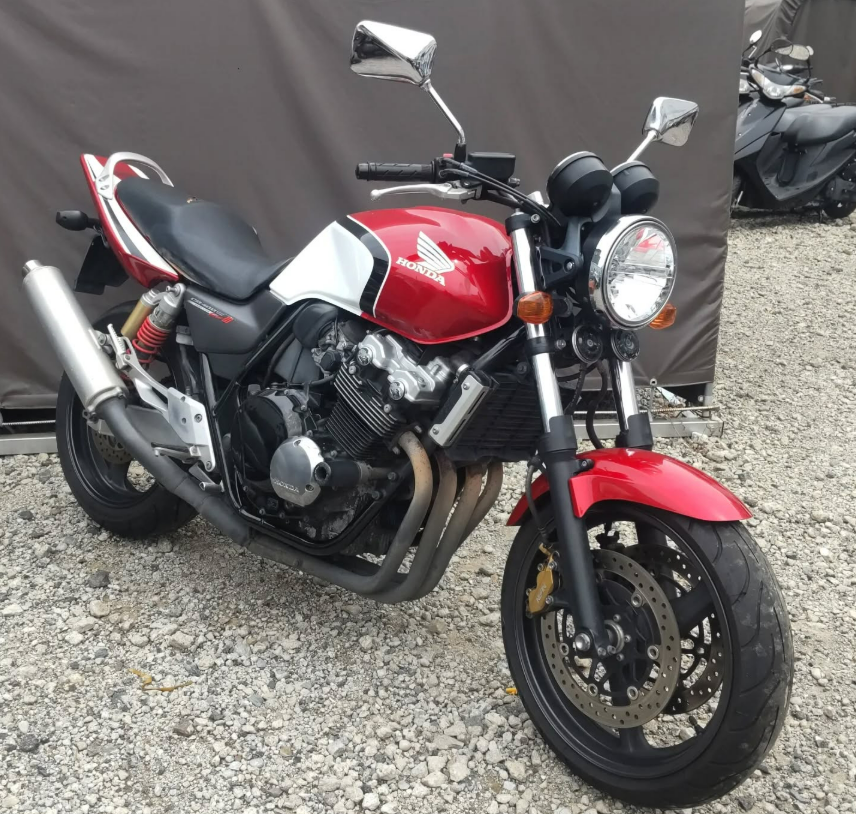 CB400