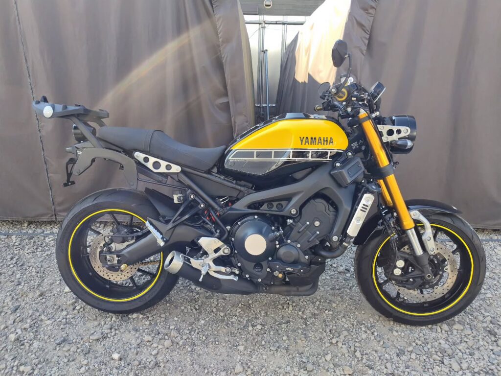 XSR900