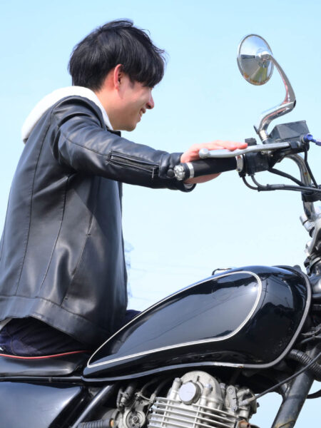 ライダーファッションの歴史:バイク乗りはなぜ革ジャンを着るのか